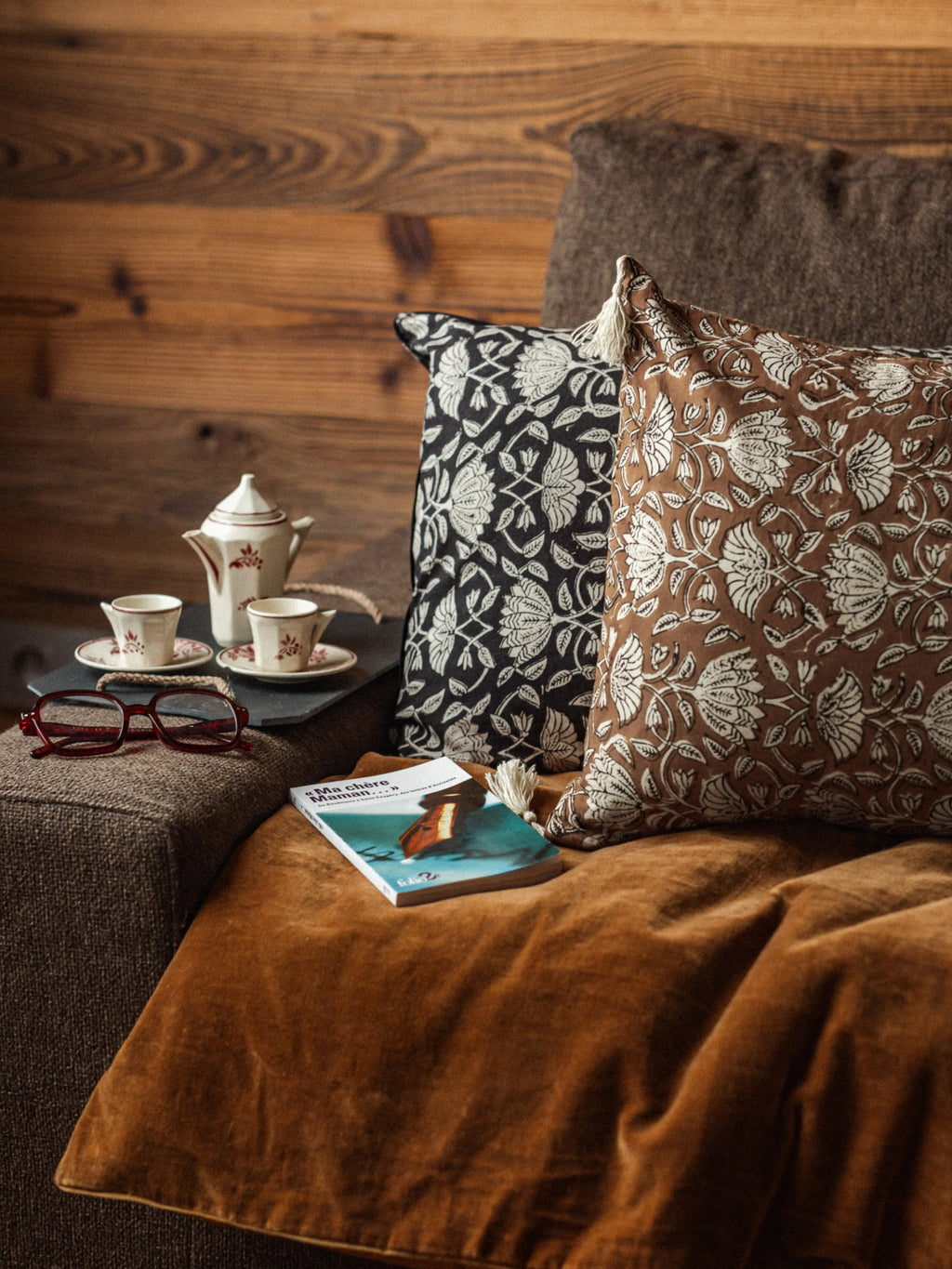 Lotus Café - Cushion Cover