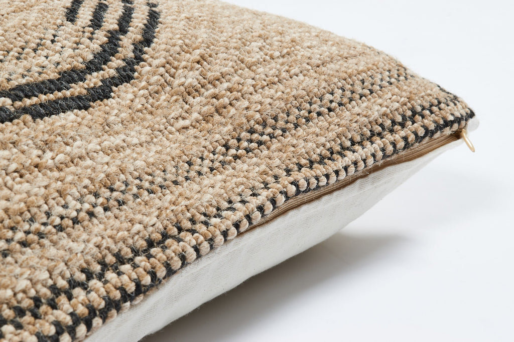 Funda de cojín círculos negros efecto yute natural alfombras Nazar