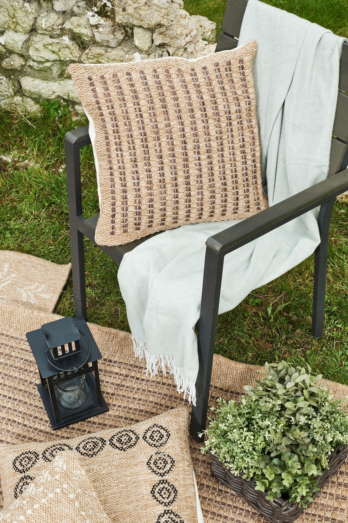 Housse de coussin effet jute naturel marron Nazar rugs