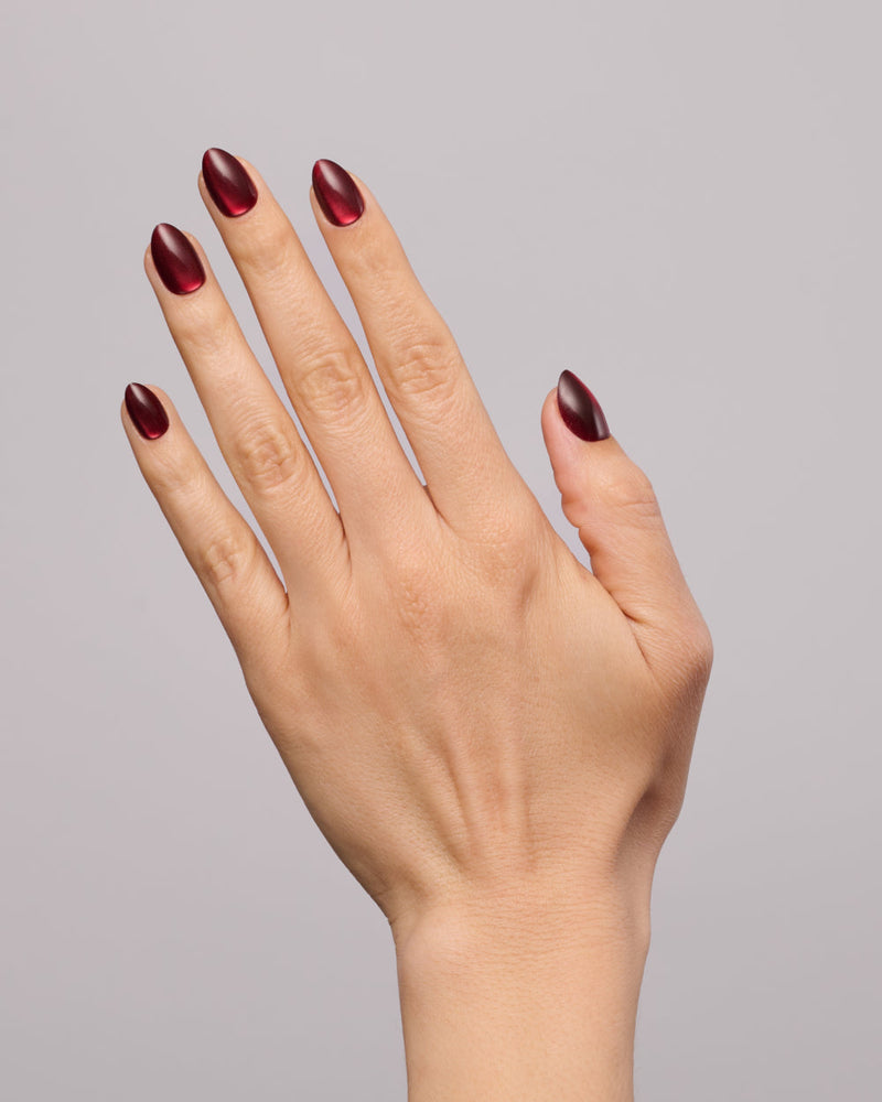 Merlot Glass (Court, Amande) - Press Ons