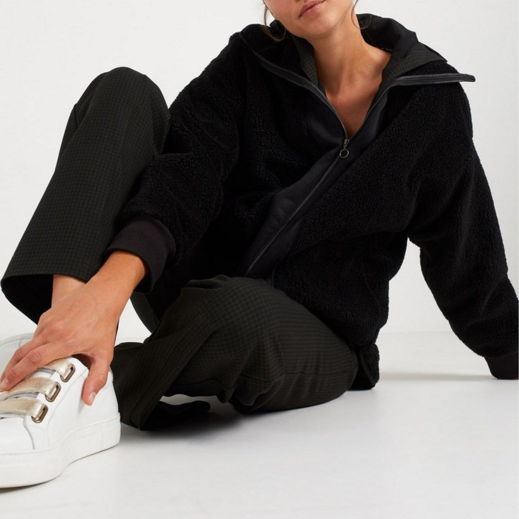 IKKS - Chaqueta Negra Sherpa Con Cuello Camionero Y Capucha I.Code - Negro
