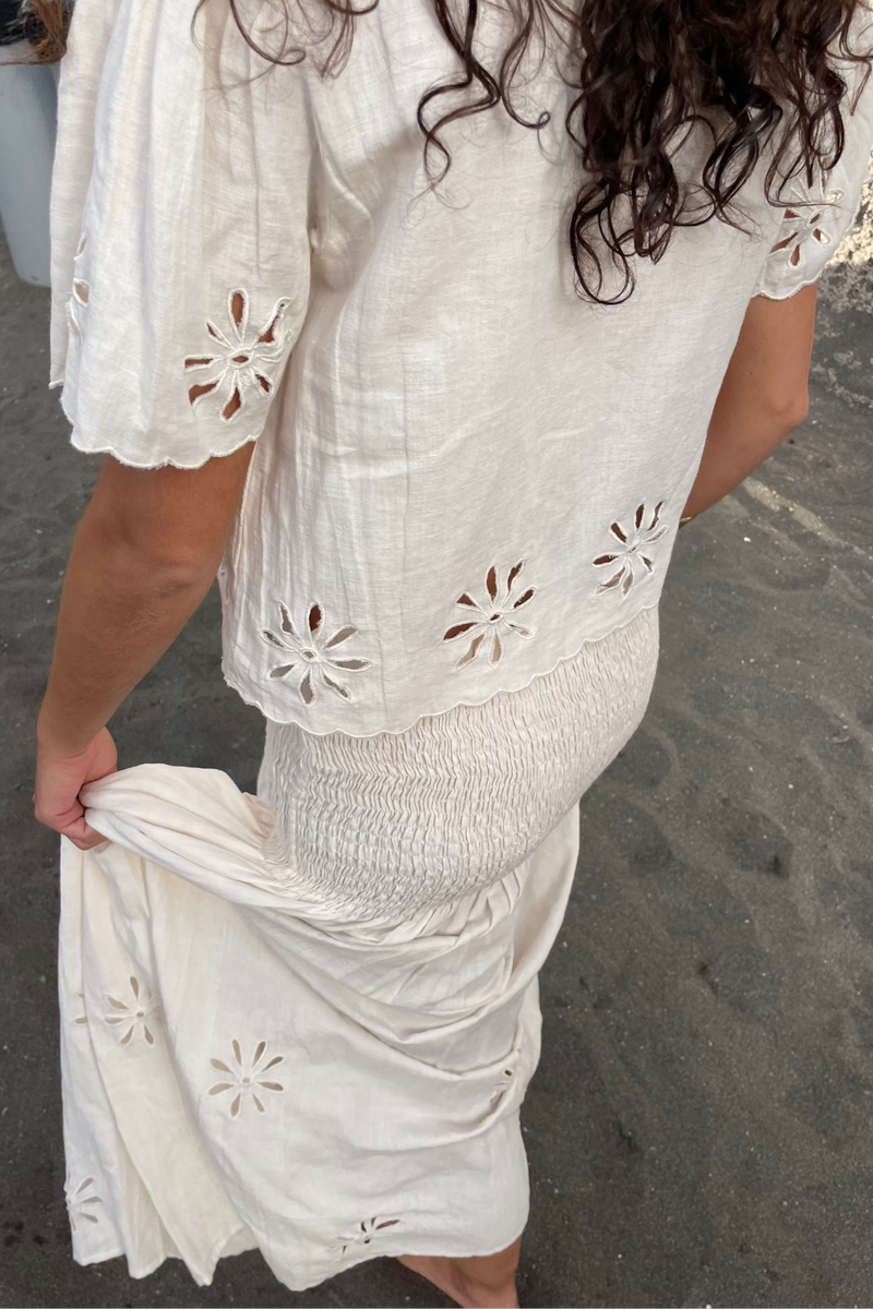 Alma White Shirt
