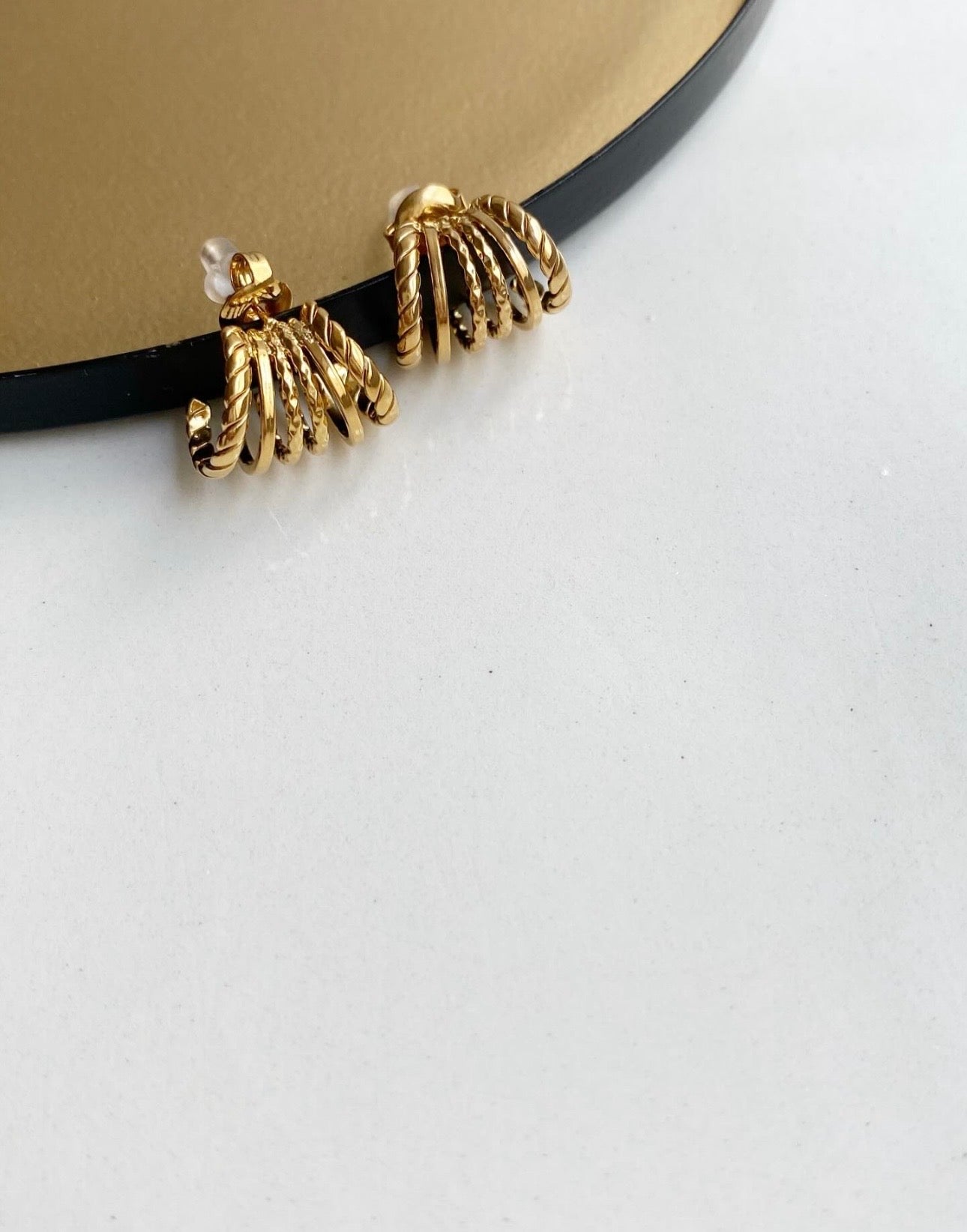 Pendientes Isidore