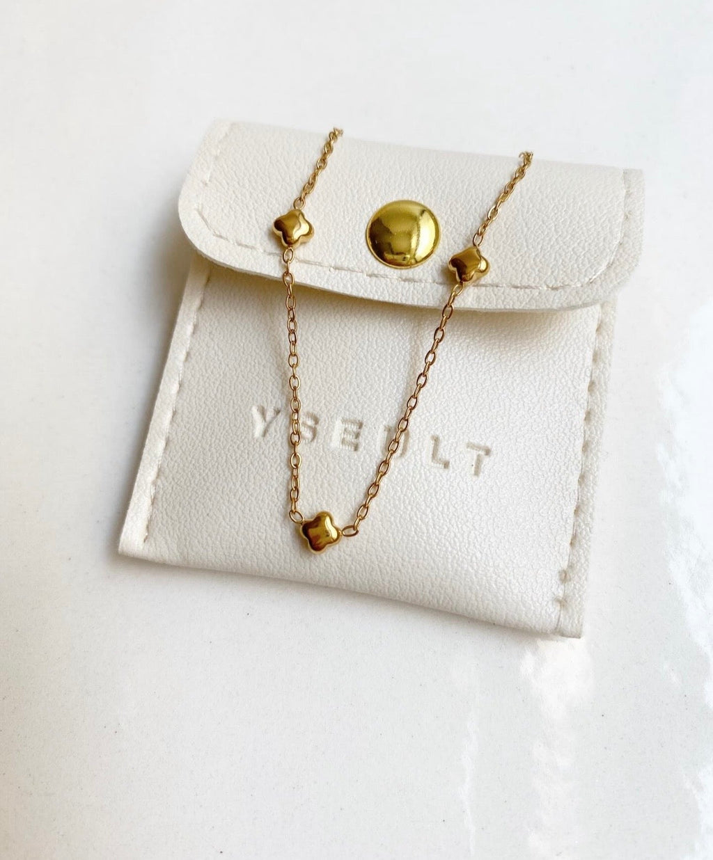 Collier Hope