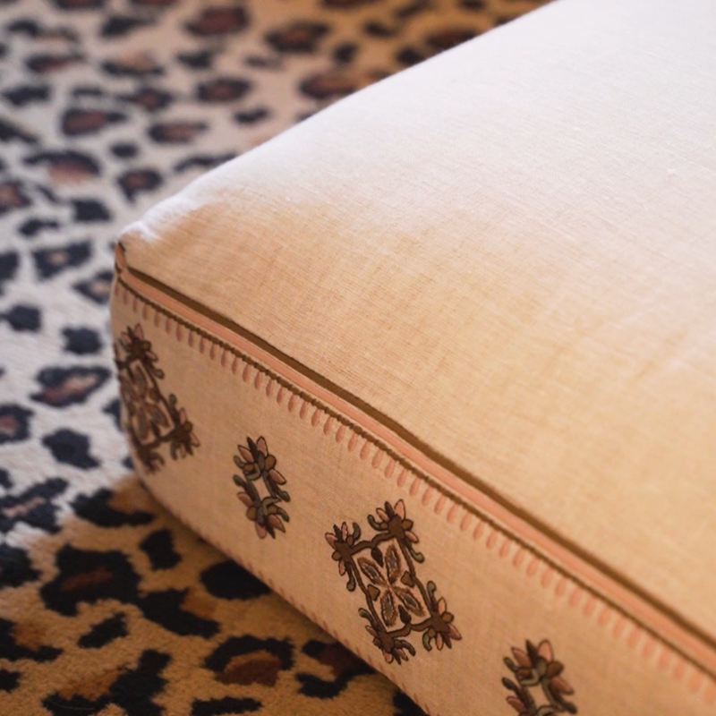 Floor Cushion - Natural Linen - Ogee Rose Petal Piping