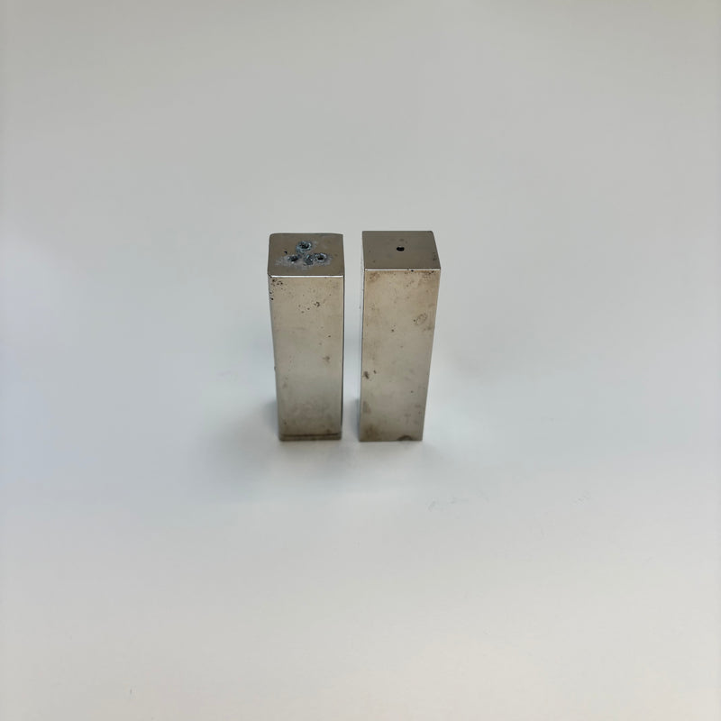 Salière Et Poivrière En Métal