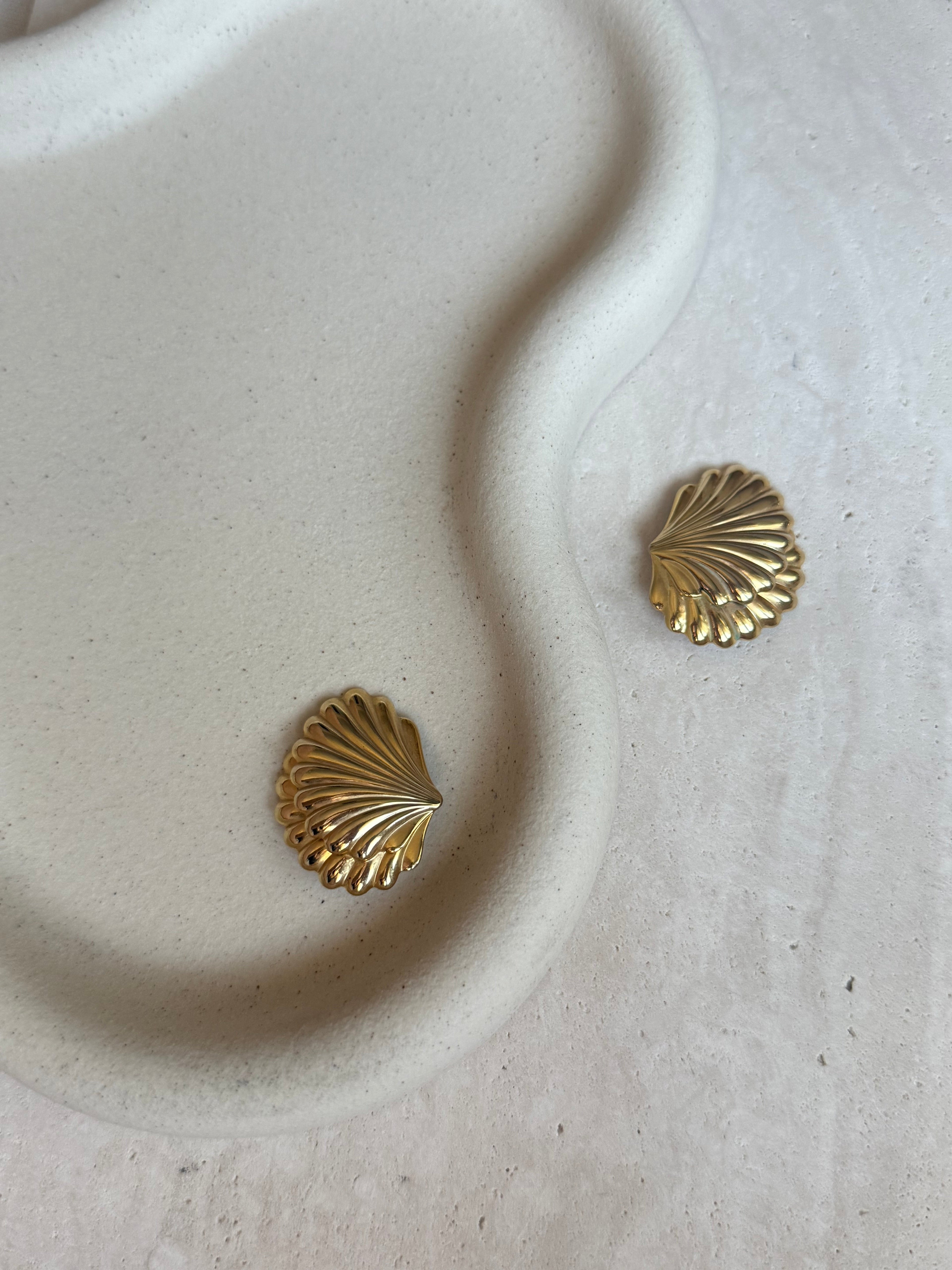 Boucles D’Oreilles Vintage Coquillages Dorés