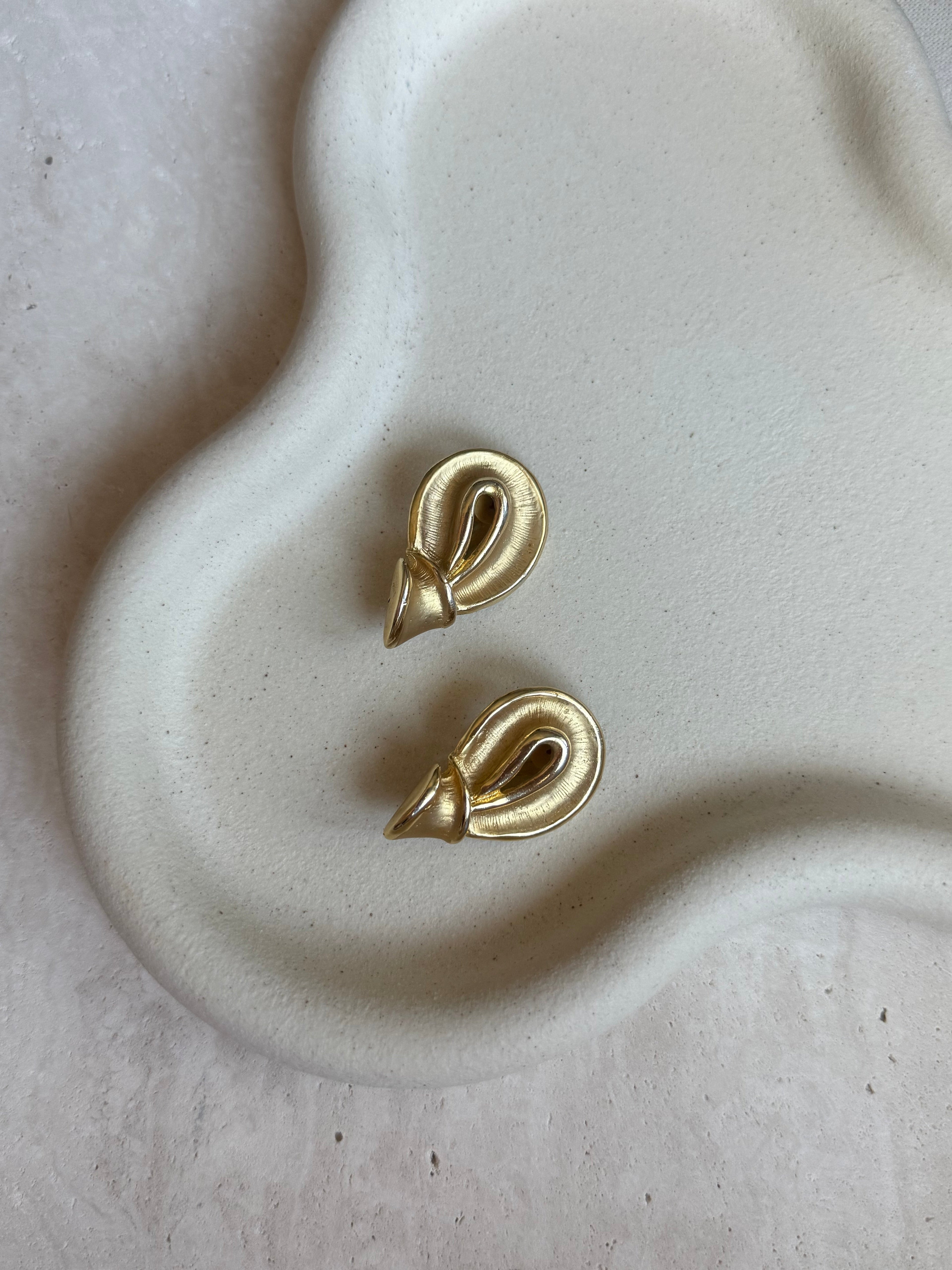 Boucles D’Oreilles Vintage - Noeud Doré