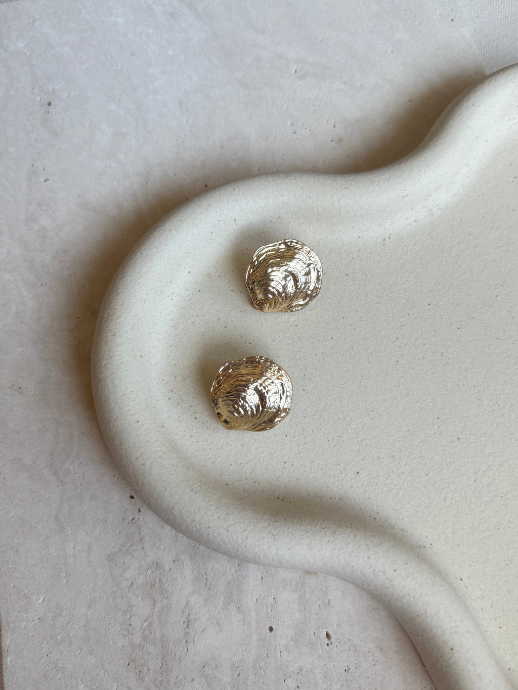 Boucles D’Oreilles Vintage Coquillages Dorés
