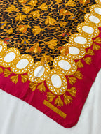 Foulard Christian Dior – Modèle Léopard Et Abeilles