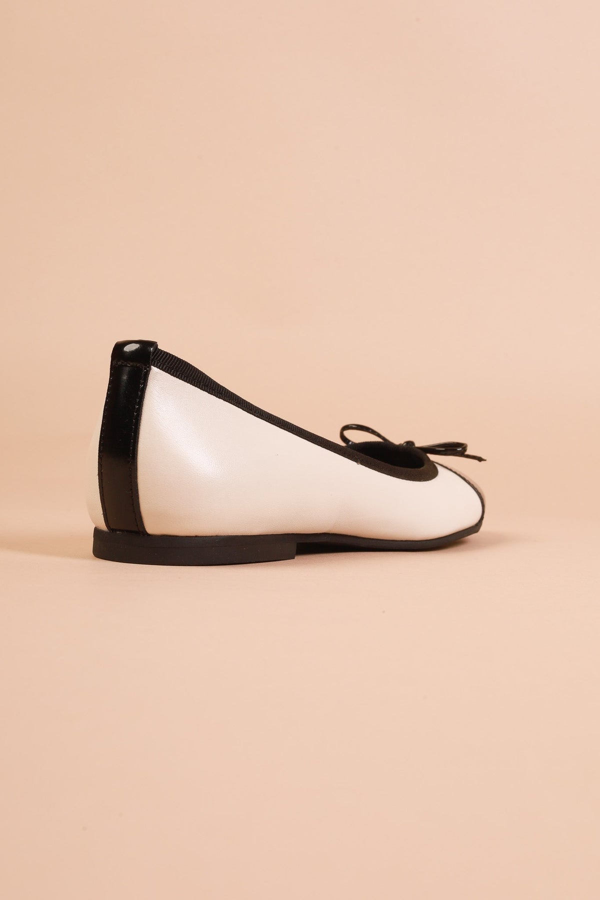 Ballerines Cara Black And - White