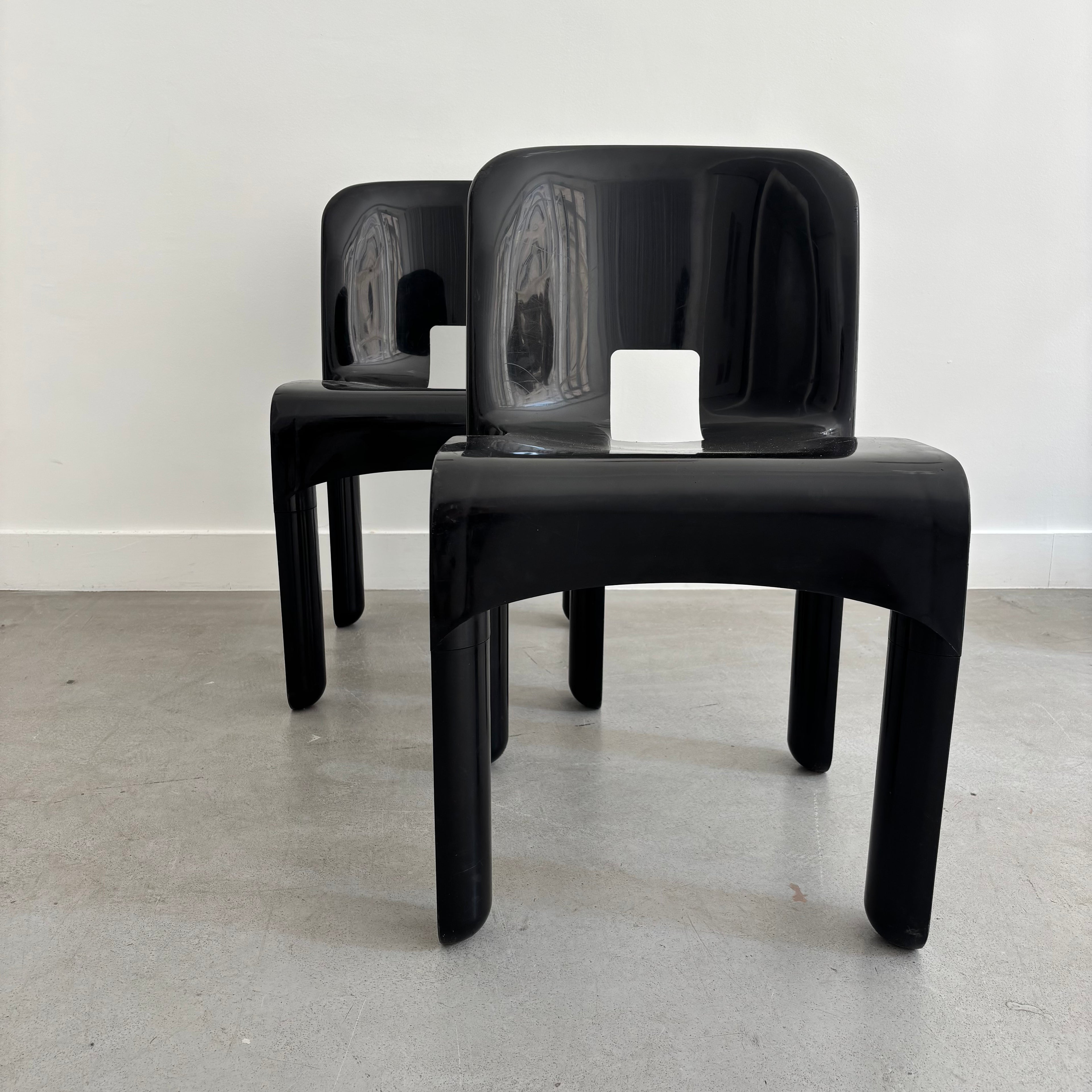 Par de sillas Universale de Joe Colombo para Kartell, años 70