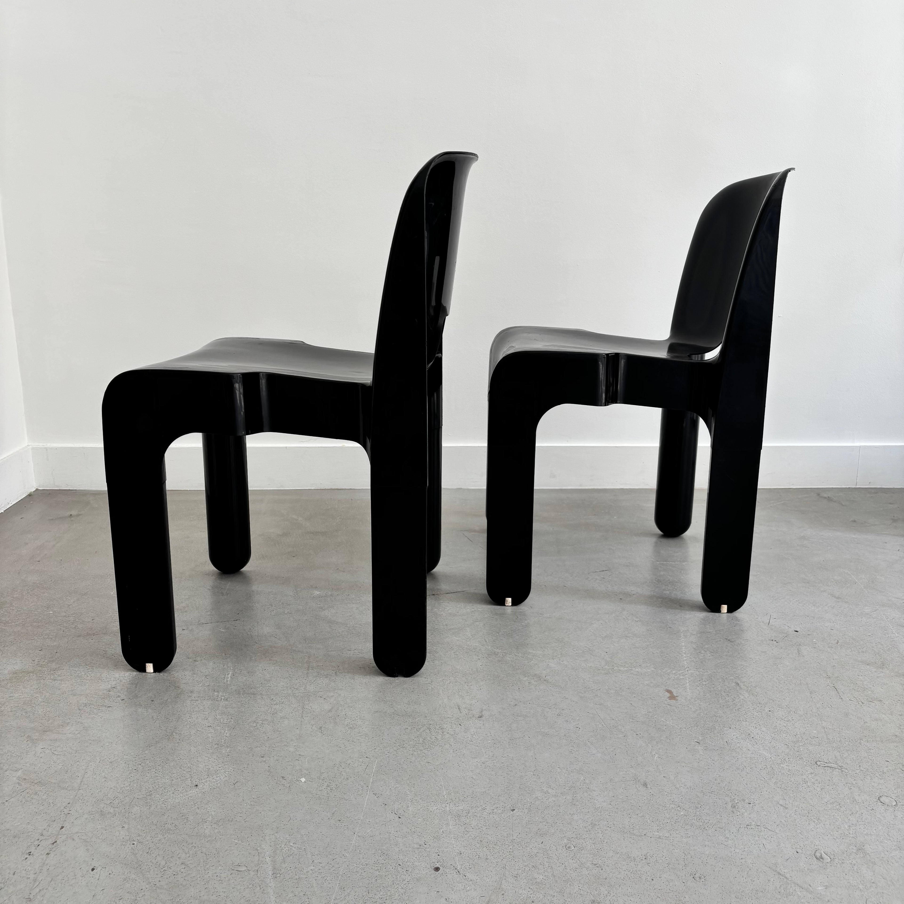 Par de sillas Universale de Joe Colombo para Kartell, años 70