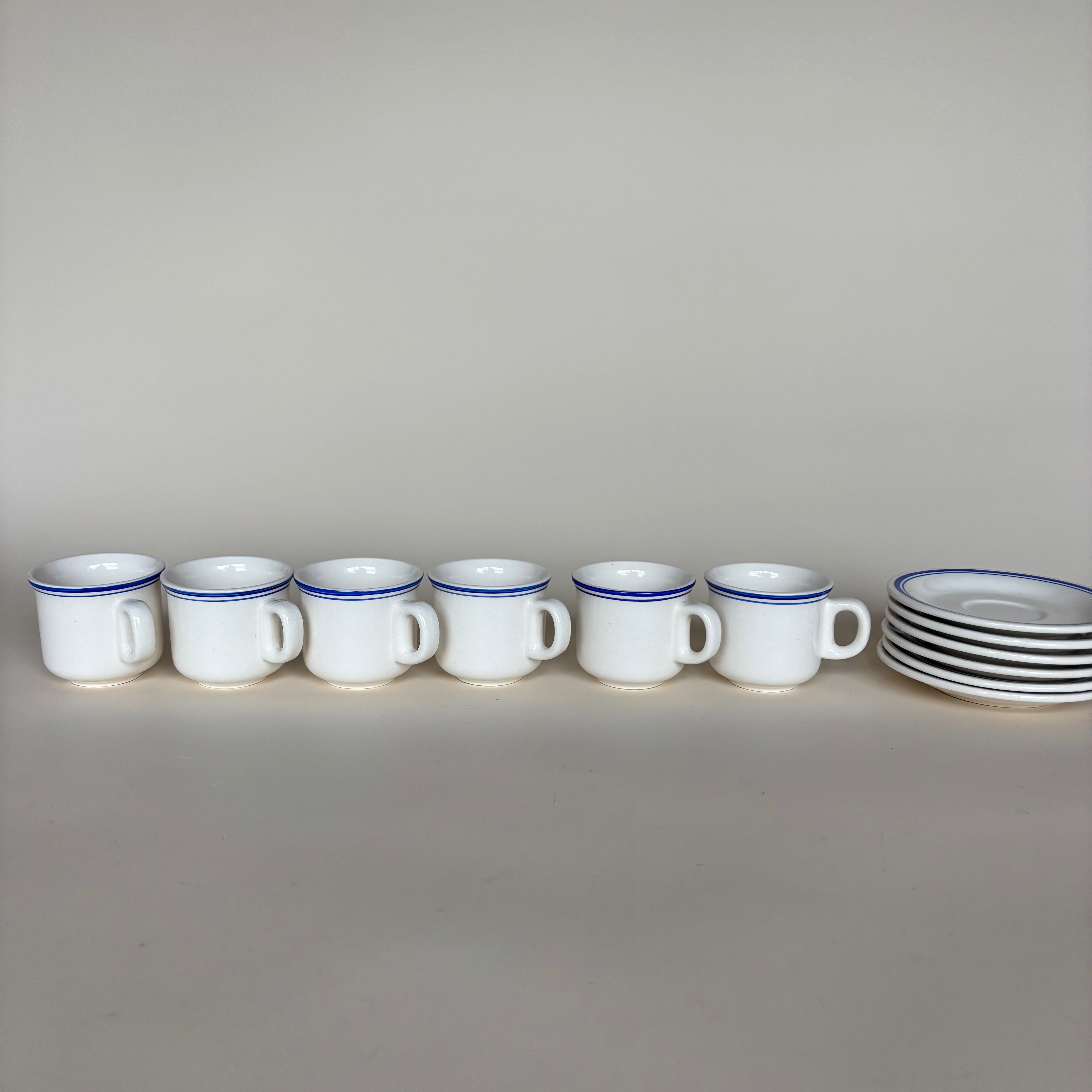 Juego de 6 tazas y platos