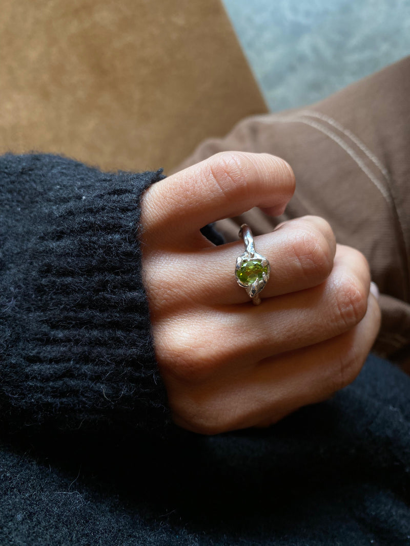 Bague Péridot 056