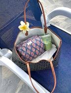 Delhi Pouch