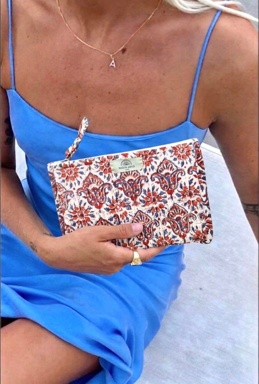 Bombay Pouch