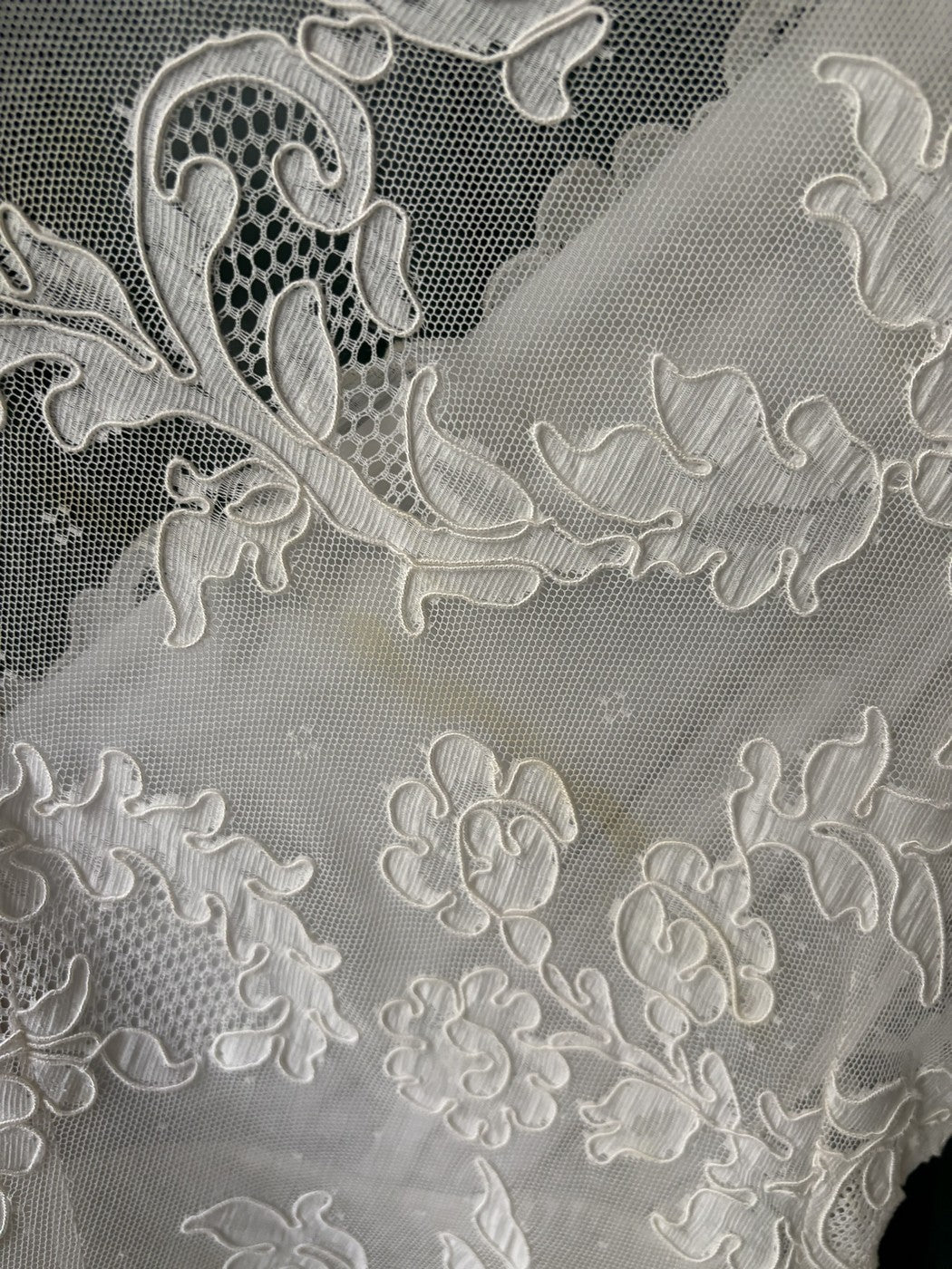 Source Wedding Dress - White