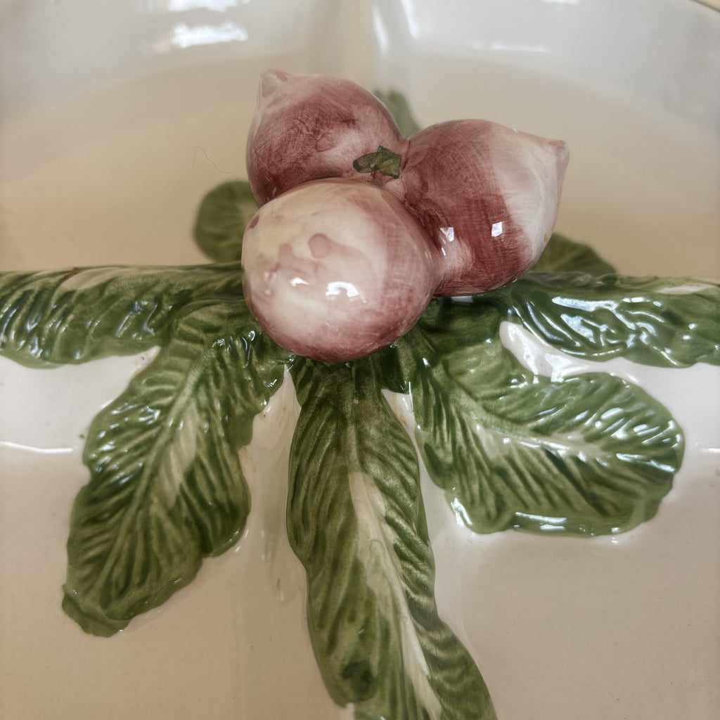 Plat En Barbotine Avec Couverts