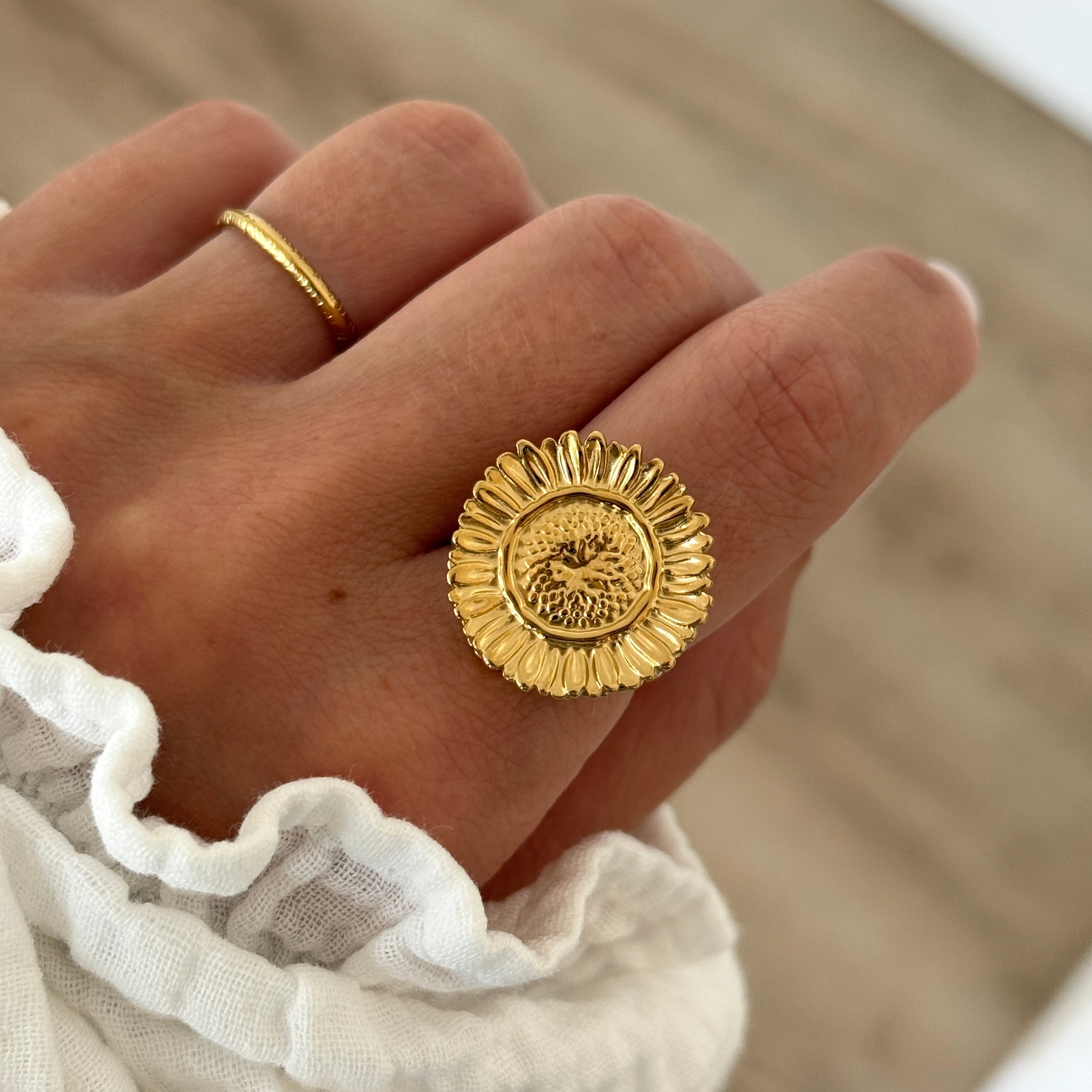 Anillo de acero “Girasol”