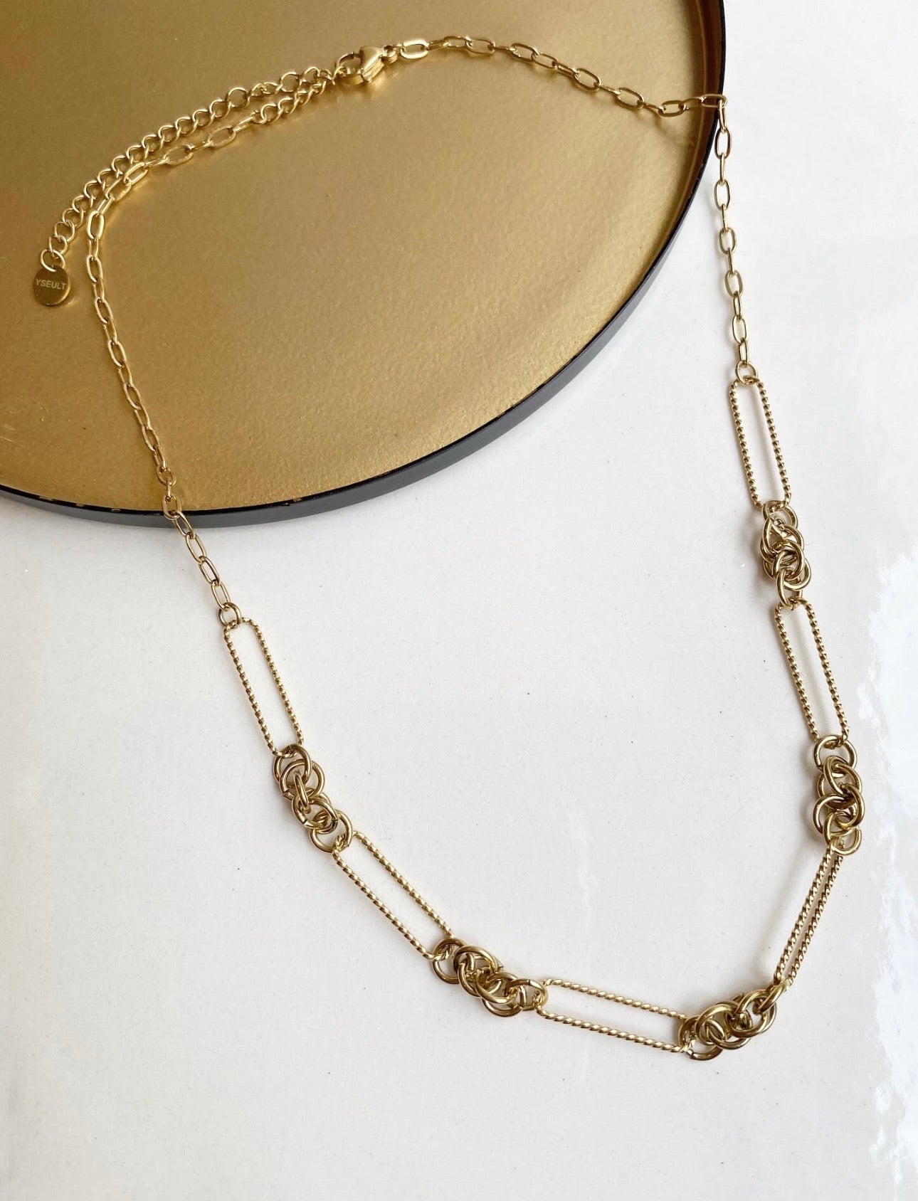 Collier Josie
