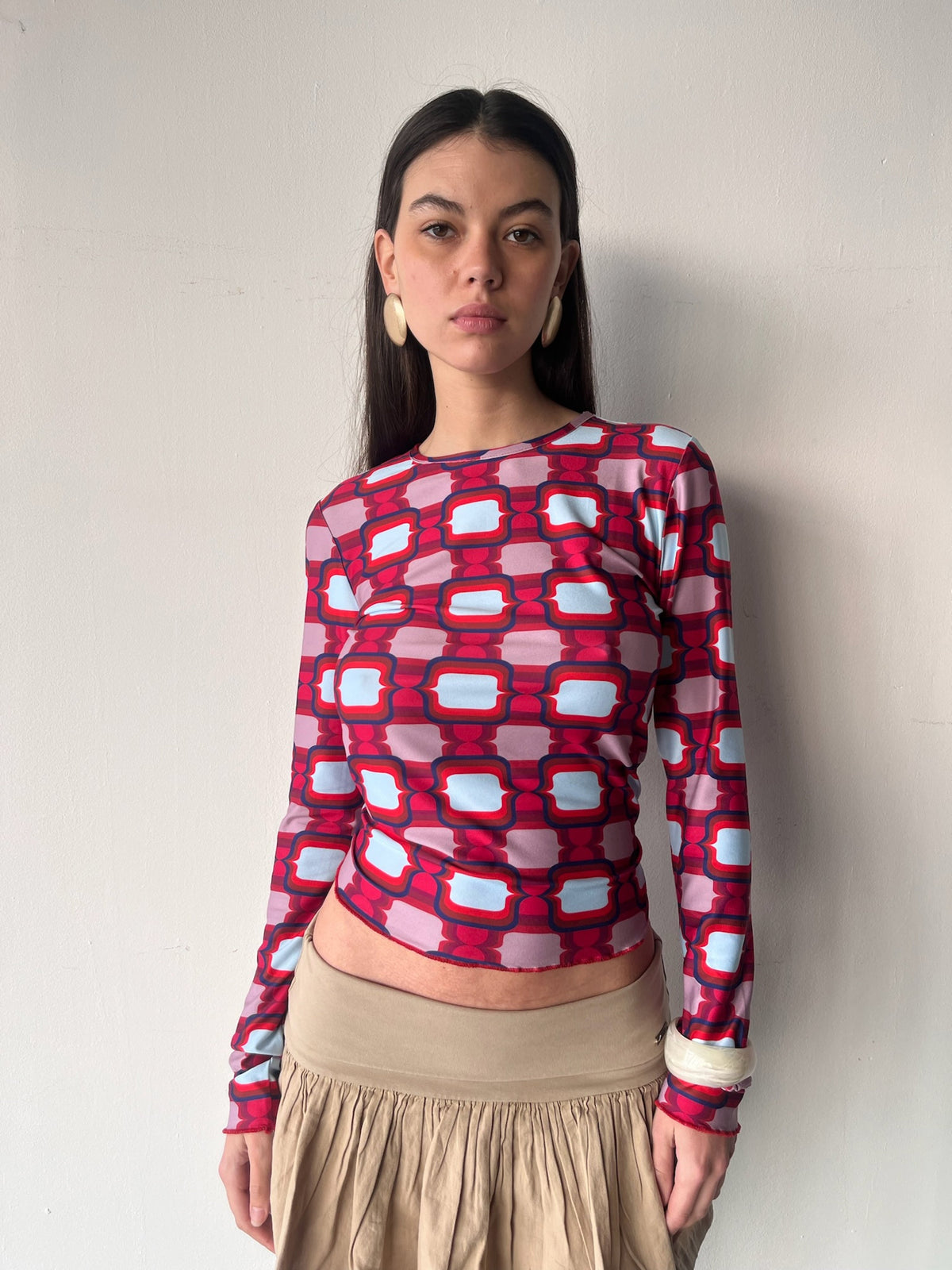 Roses of Duality Top