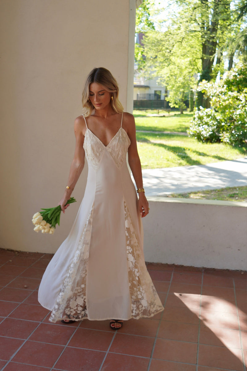 Robe Alba Lace