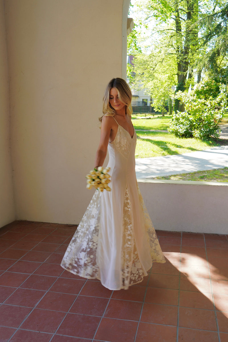 Robe Alba Lace