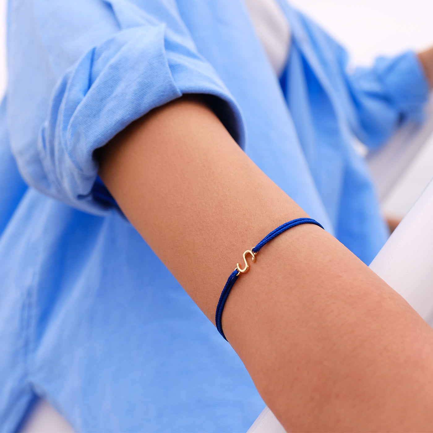 Pulsera S - Bañada en Plata - Negro