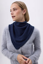 Irma Kvadratisk Frynset Unisex Tørklæde I K试验/Kashmir - Marineblå - Dame