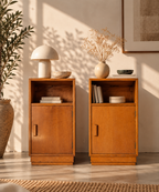 Coppia di comodini Art Déco in rovere biondo di A Gardner & Son - Legno