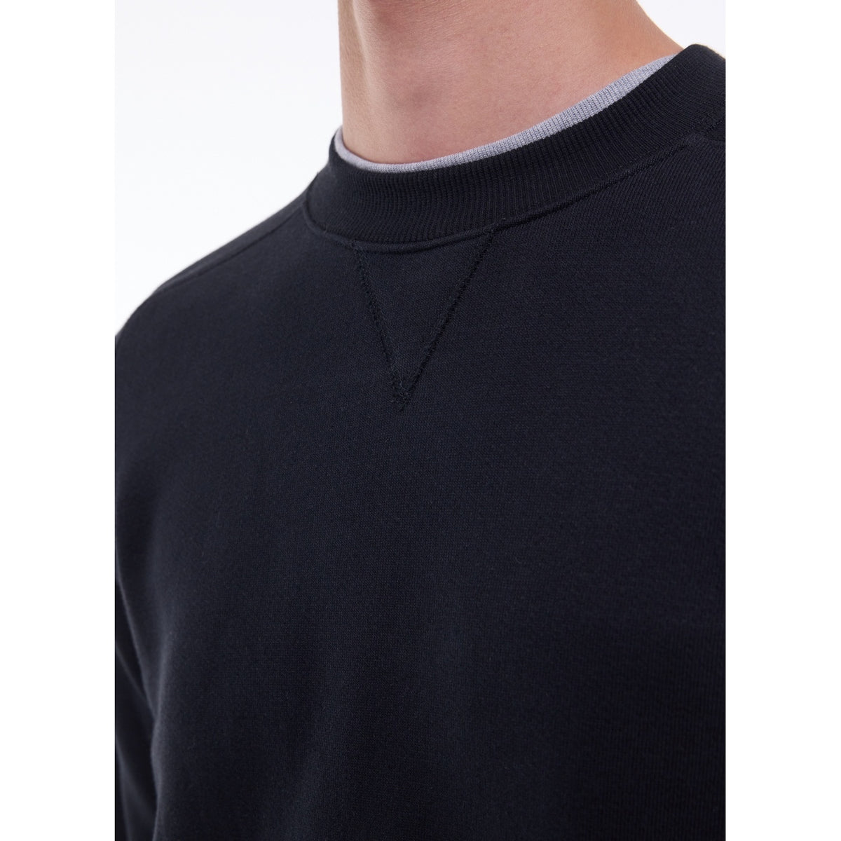 Black Crew-Neck Sweatshirt - Black