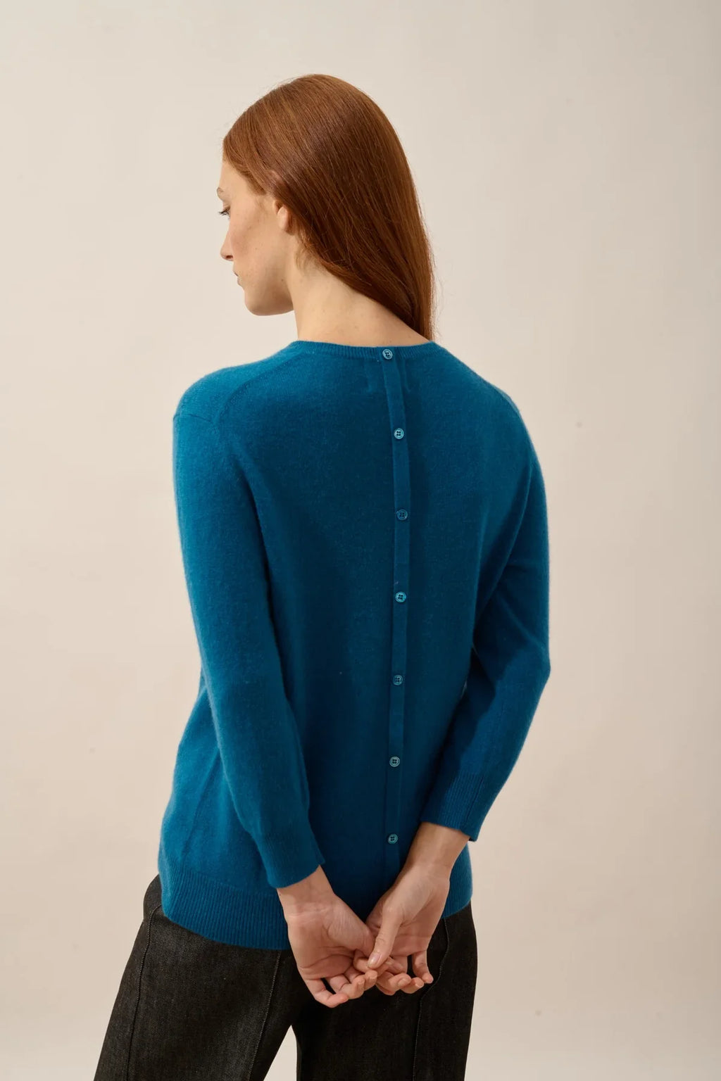 Jersey Cuello Redondo Botonado Espalda - Janice - Paon