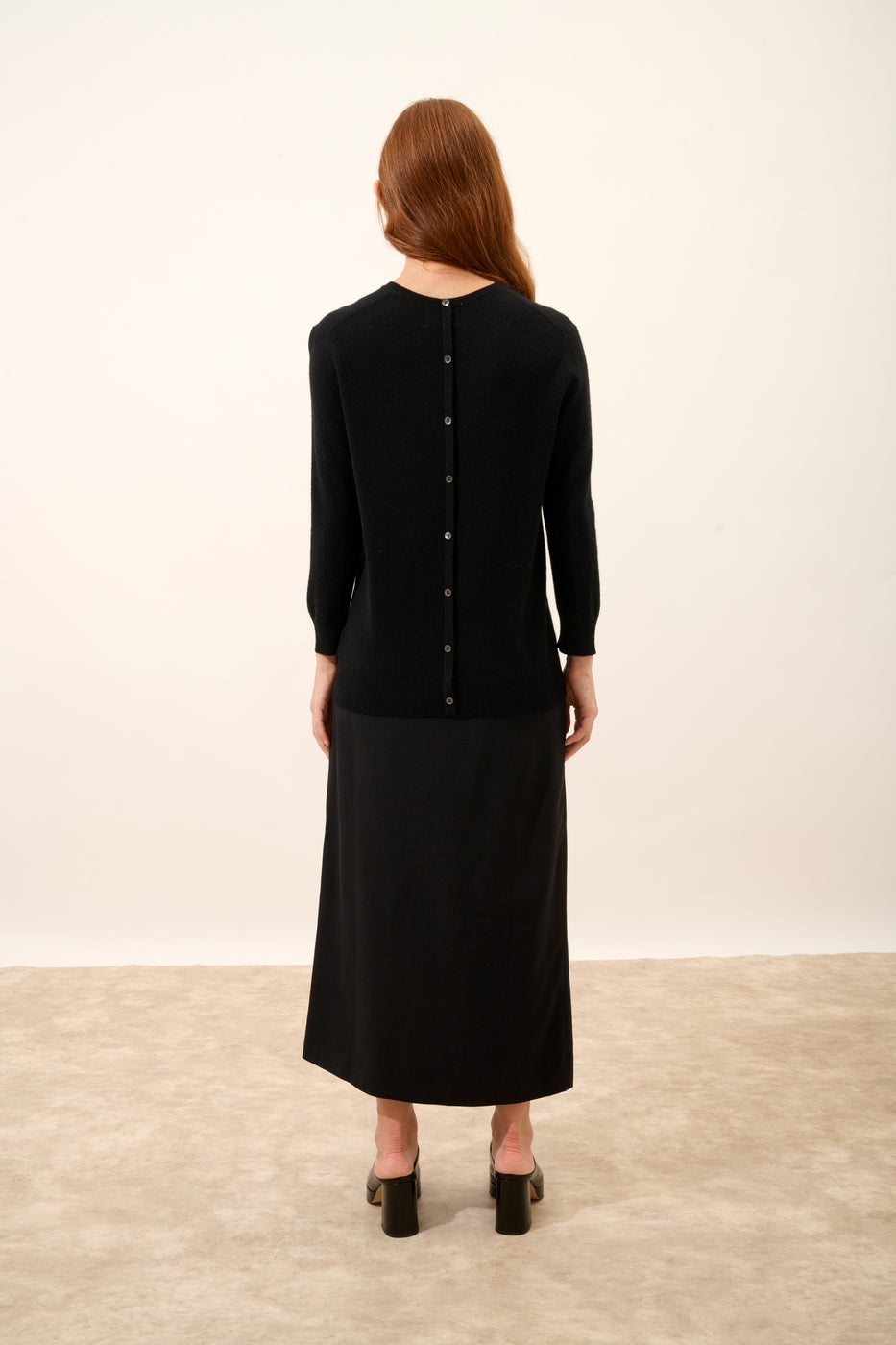 Pull Col Rond Boutonné Dos - Janice - Noir