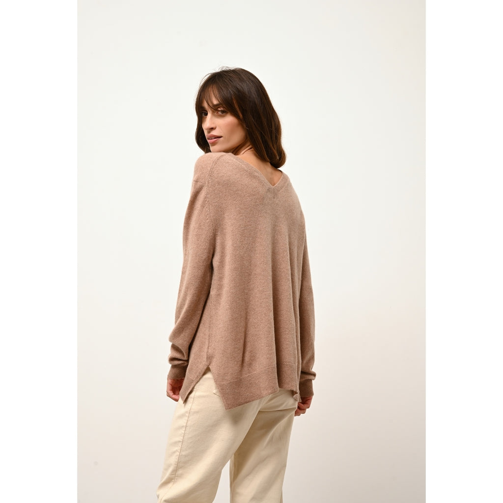 Jersey Cuello Pico Delante Y Detrás - Opal - Camel Vigoré