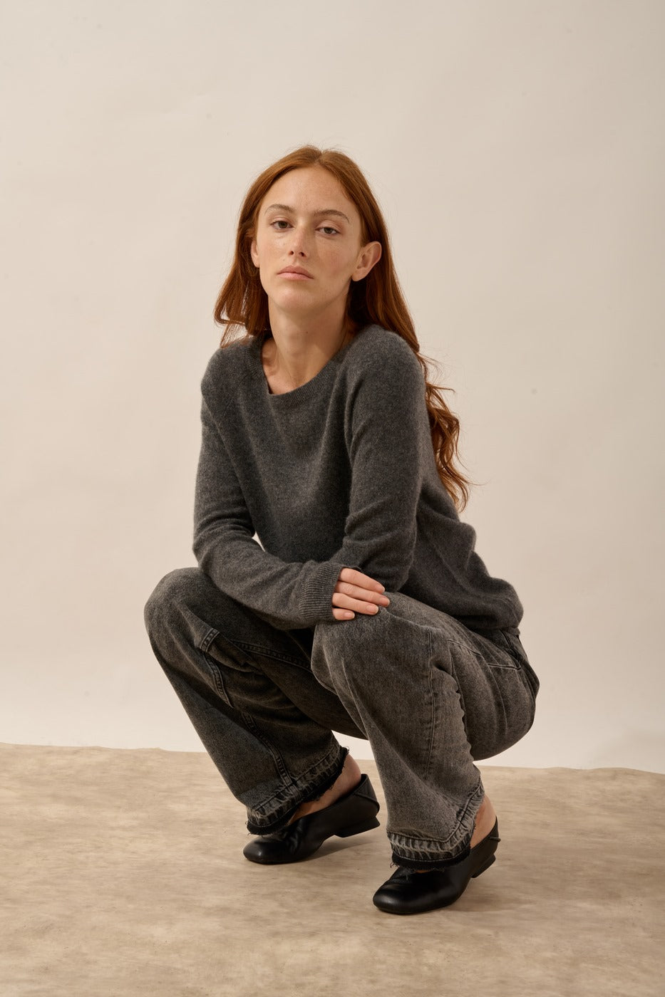 Jersey de Cuello Barco con Abertura en la Espalda - Abigail - Gris Antracita Vigoré