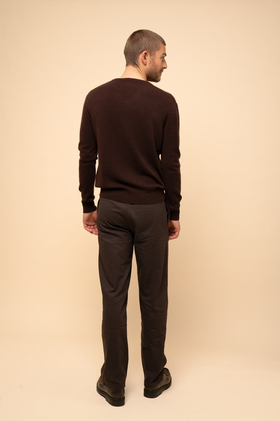 Jersey cuello de pico - Walt - 100 % cachemira, 2 hilos - Choco - Hombre