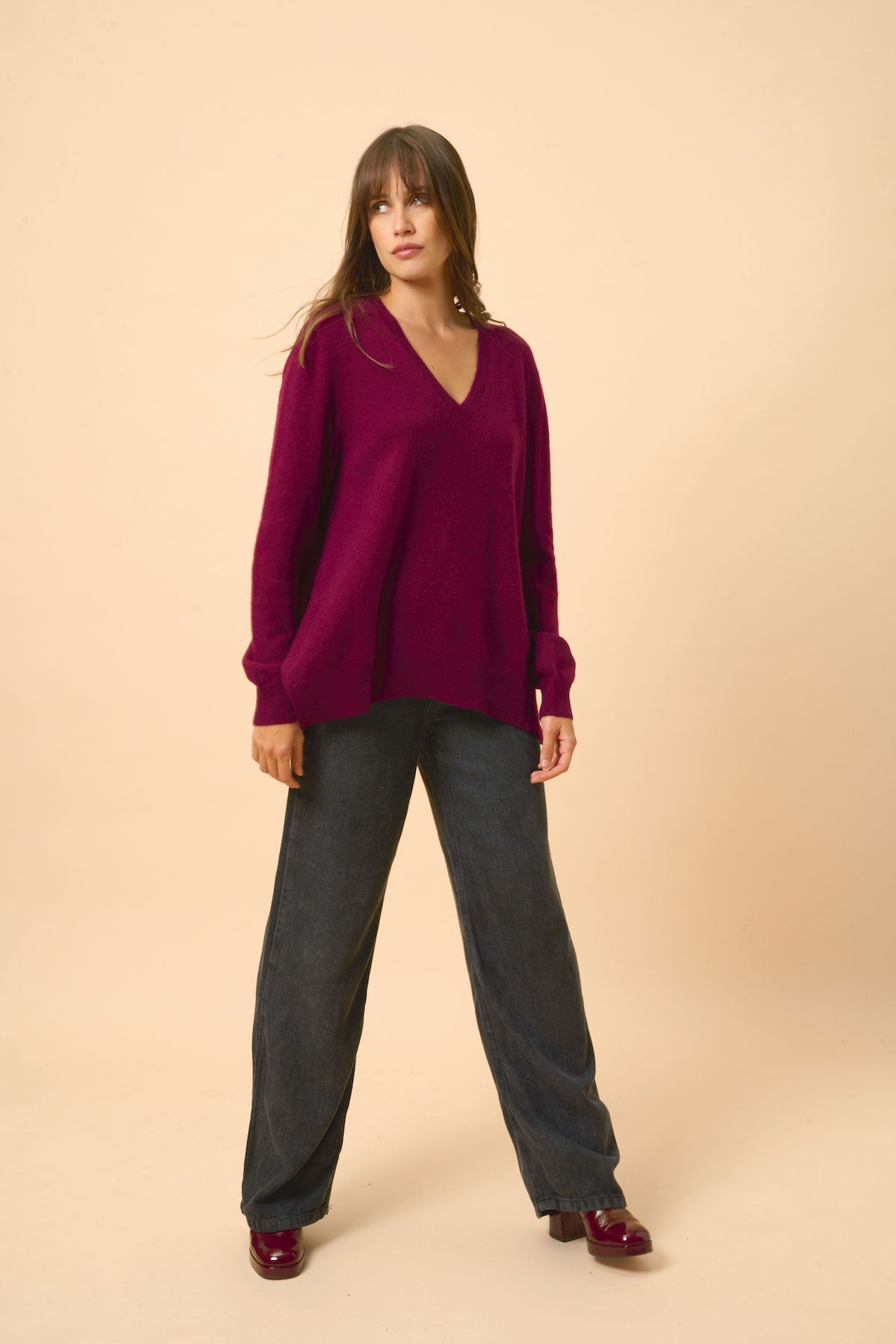V-Neck Sweater Front And Back - Opal - Burgundy