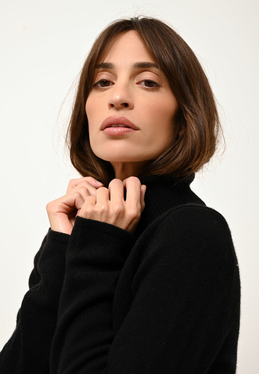 4-Ply Roll-Neck Jumper - June - Black
