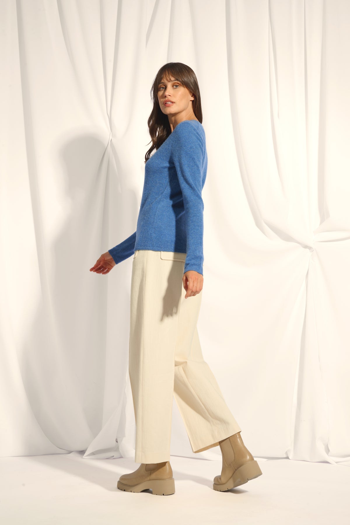 V-Neck Jumper - Joan - Denim Blue