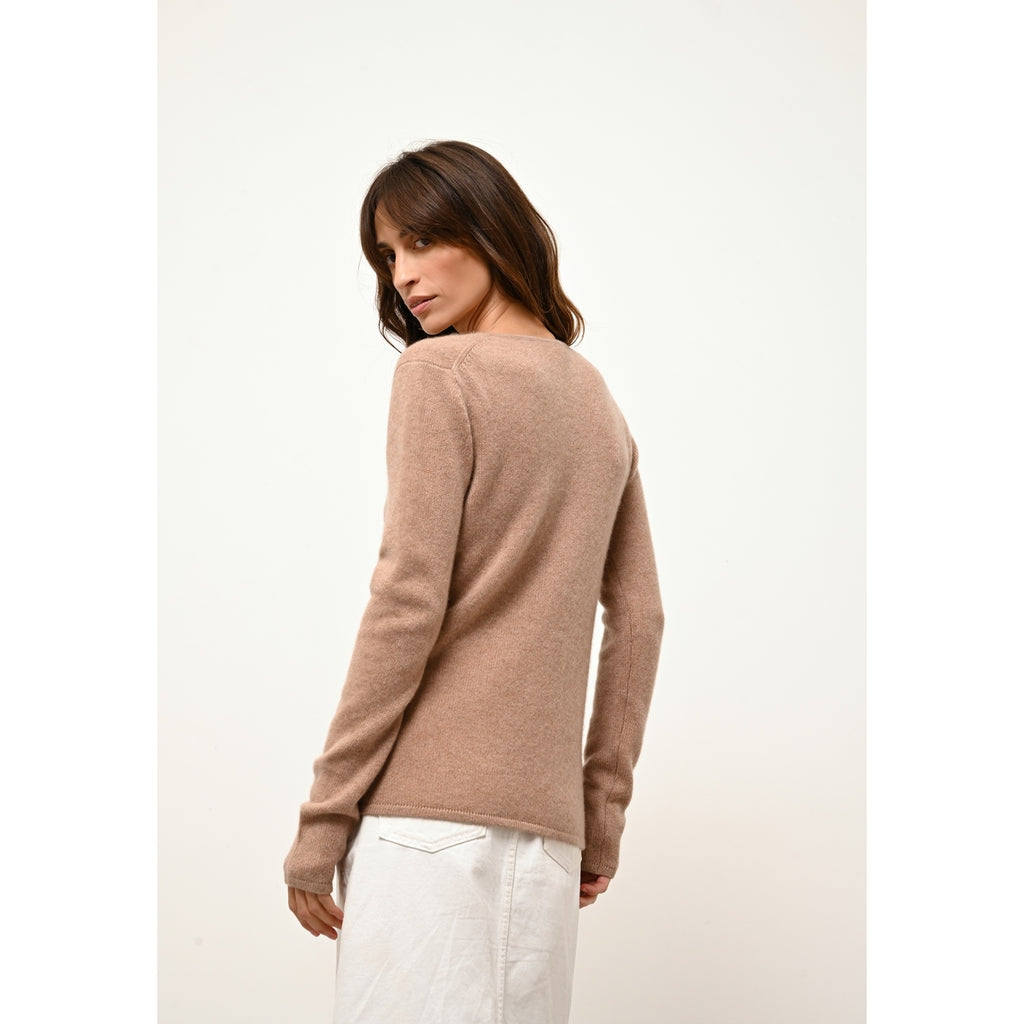 Jersey de Cuello de Pico Abby Camel Jaspeado - 100% Cachemira - 4 Hilos - Punto Jersey - Mujer