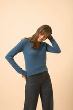 4-Ply V-Neck Jumper - Abby - 100% Cashmere, 4-Ply - Mottled Teal - Women