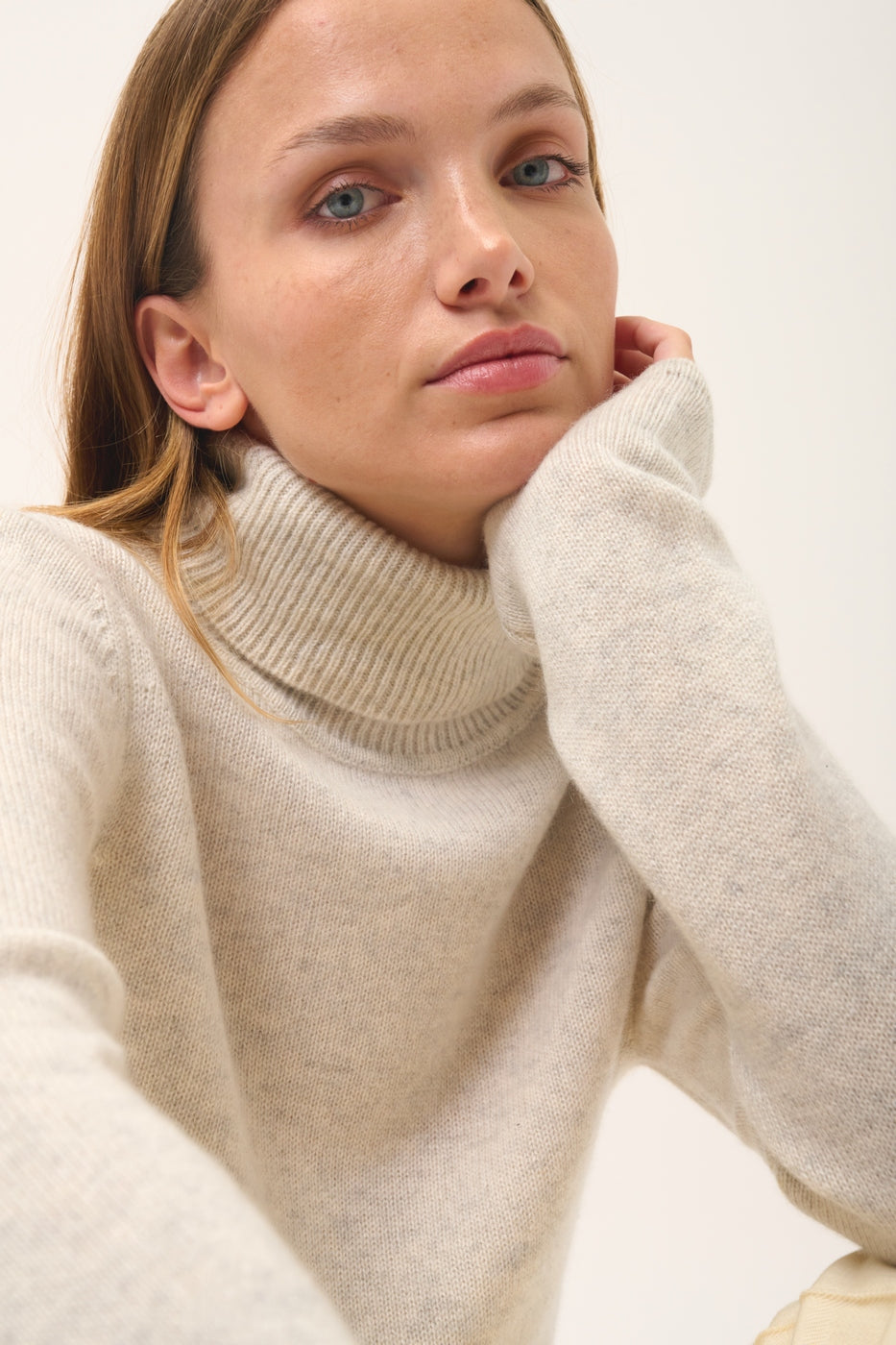 Four-Ply Roll-Neck Jumper - June - Mottled Pearl Grey