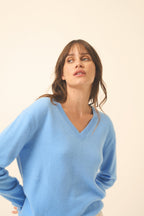 V-Neck Sweater - Nora - Baby Blue