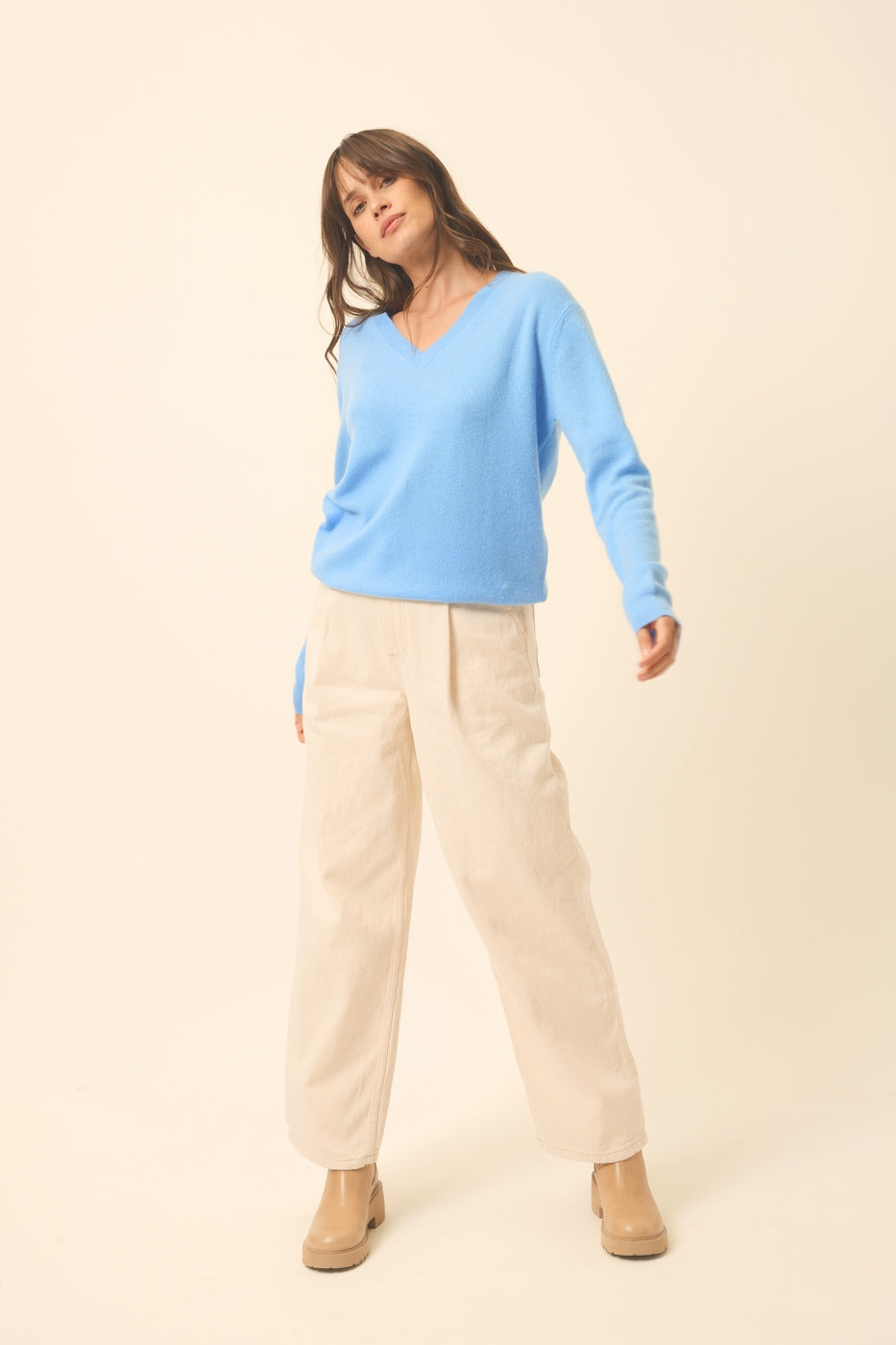 V-Neck Sweater - Nora - Baby Blue