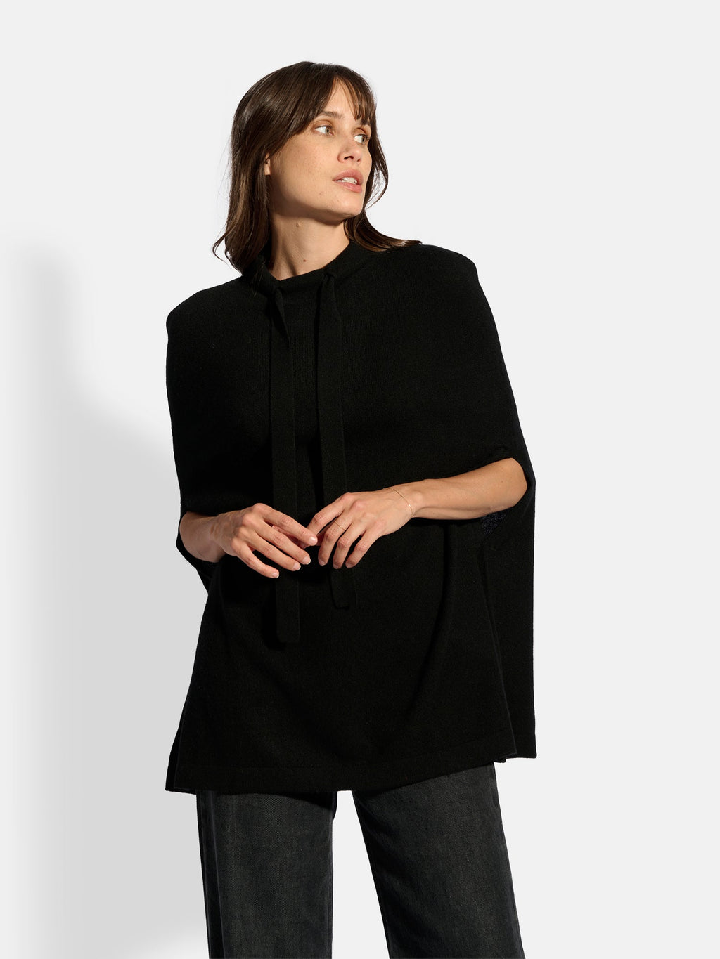Capa Cuello Redondo Cordón Ajustable Miamar - 100% Cachemira 2 Hilos - Negro - Mujer