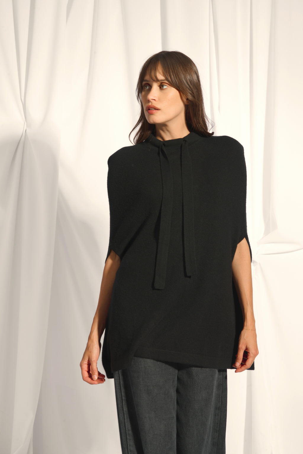 Crew-Neck Cape with Drawstring - Miamar - Black