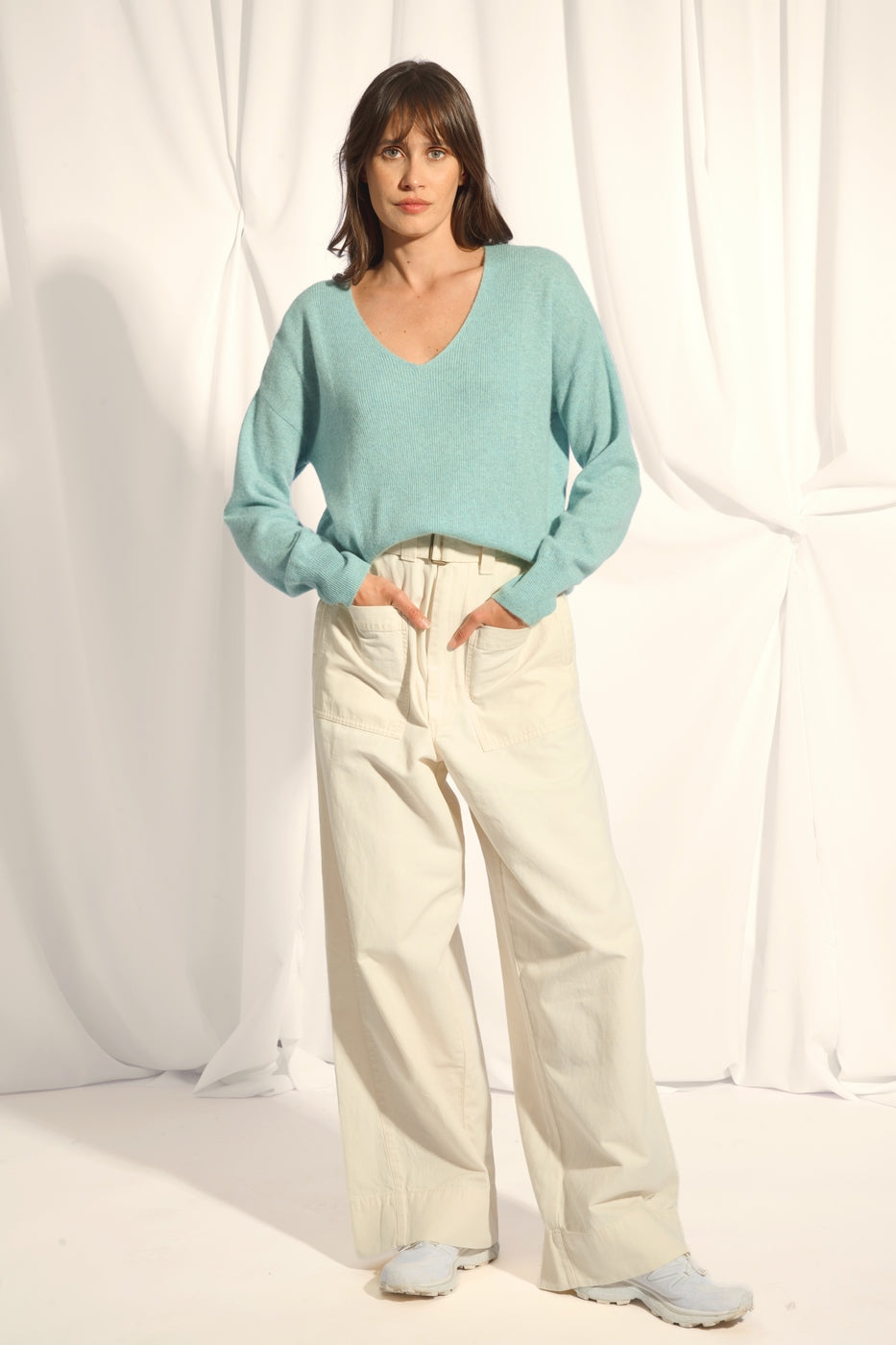 V-Neck Jumper - Birse - Mottled Aqua
