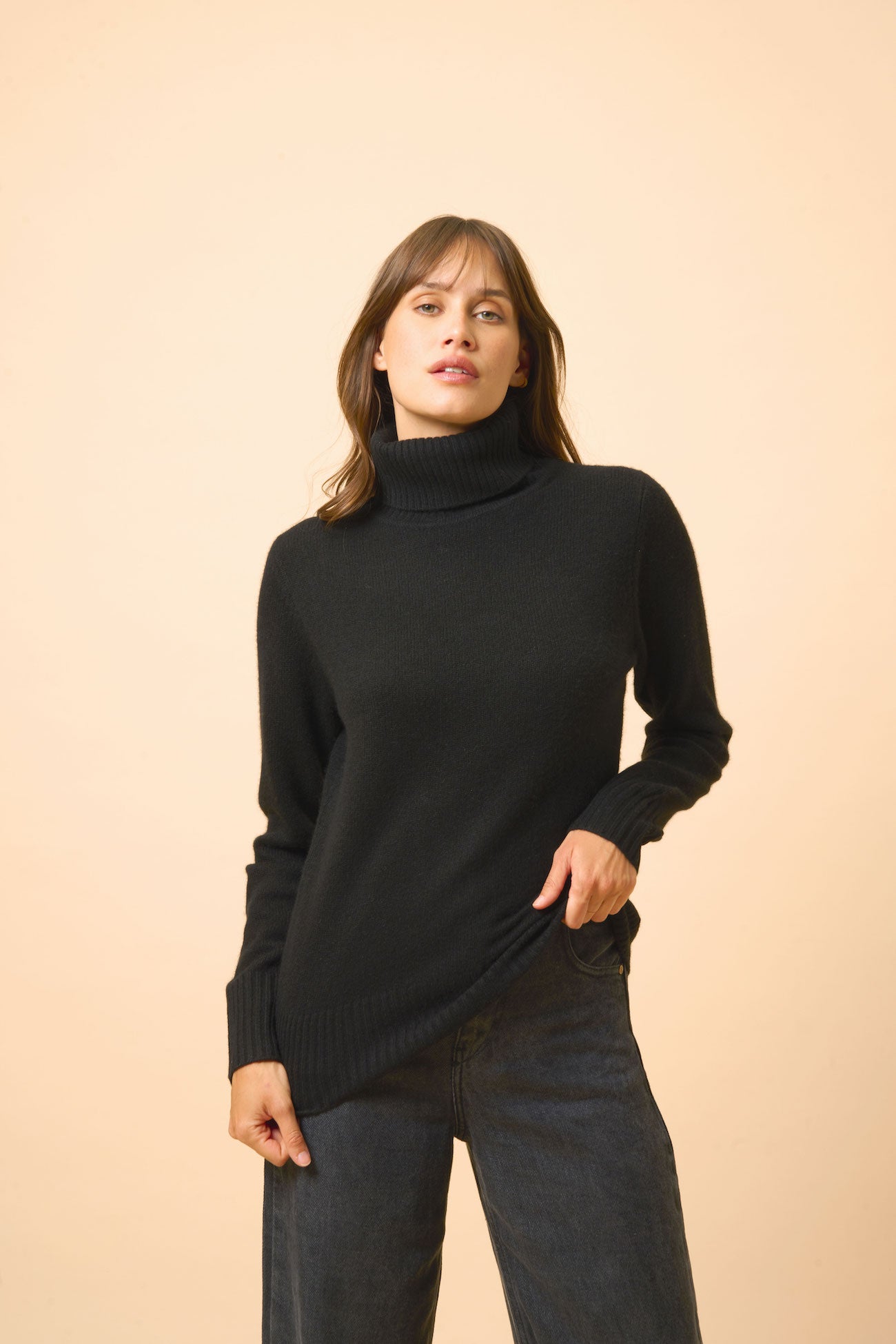 4-Ply Roll-Neck Jumper - Lucie - Black
