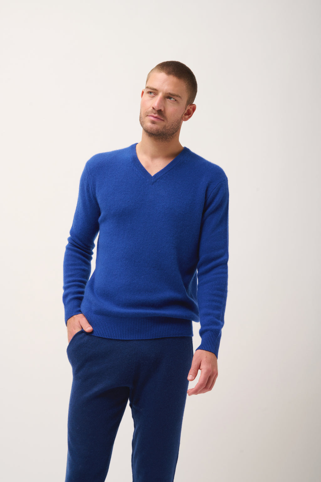 Pull Col V 4 Fils - Nathan  - Outremer